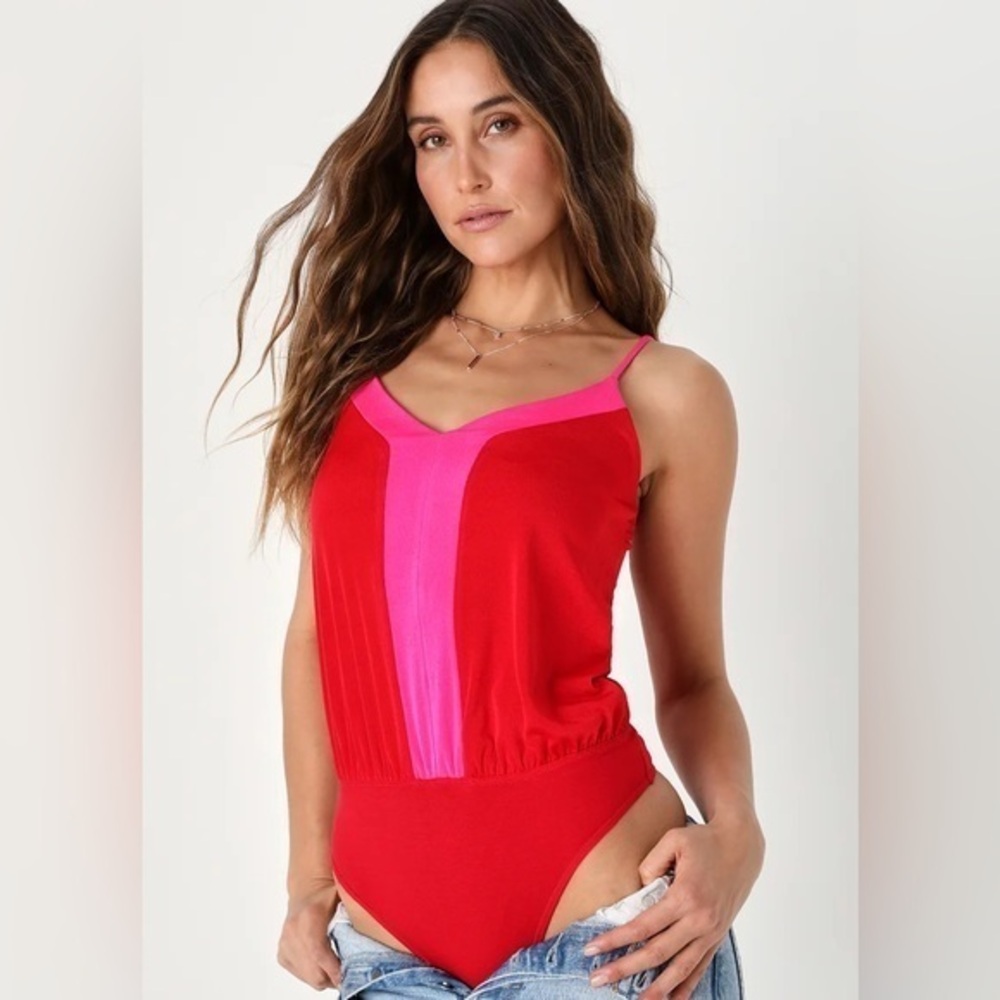 Lulus Feelin' the stripe red and pink colorblock bodysuit size medium valentines